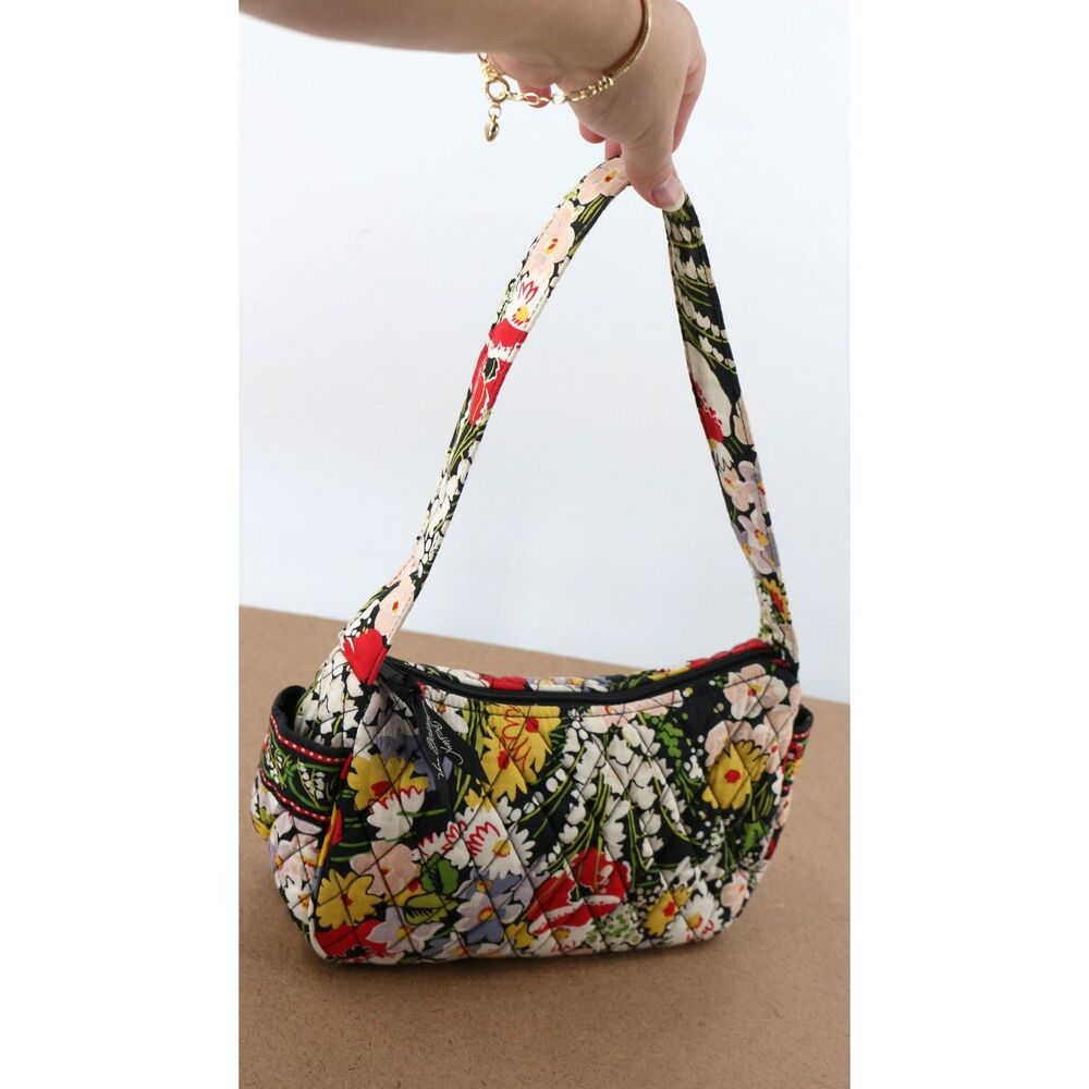 Vera Bradley Womens Small Shoulder Bag in Poppy Fields Print